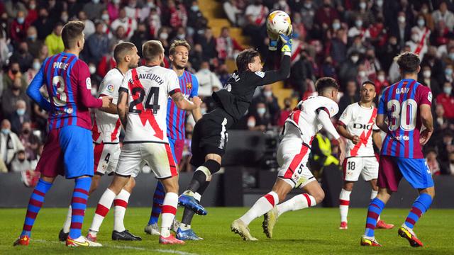 FOTO: Barcelona Tumbang di Kandang Rayo Vallecano