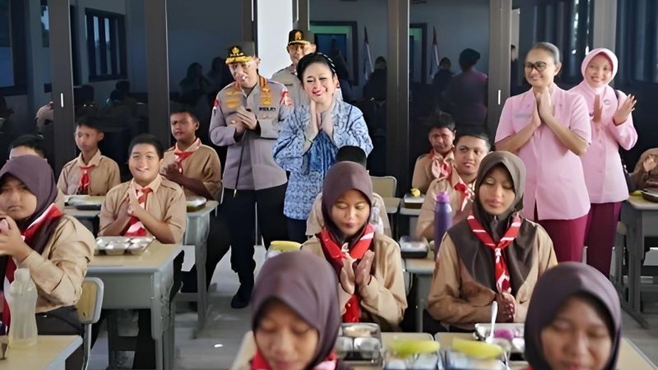 Ketua Komisi IV DPR RI Puji Inisiatif Kapolri dalam Pembangunan SMP Kemala Bhayangkari Karanganyar