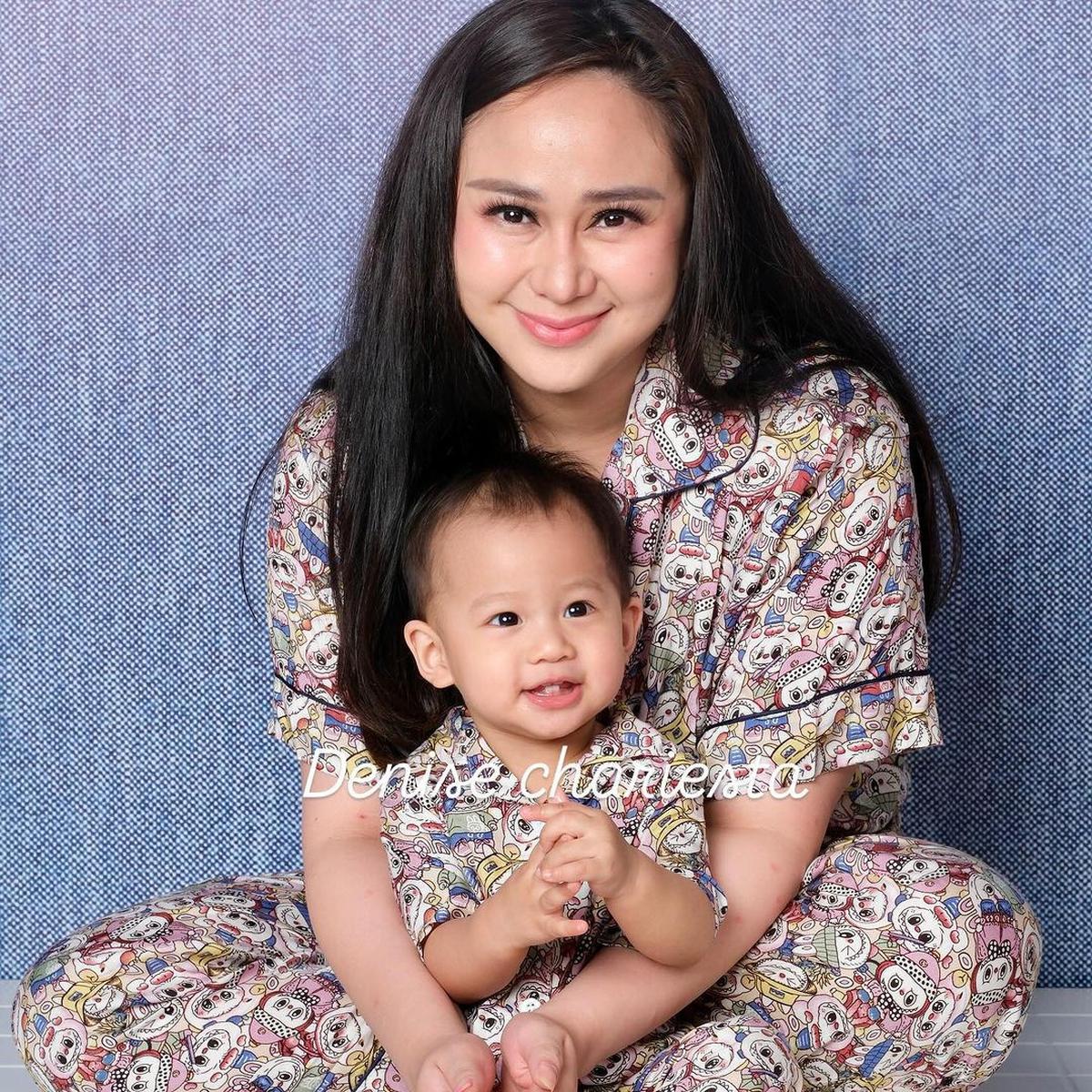 Dari Nama hingga Hadiah Mewah, Ini Bentuk Kasih Sayang Denise Chariesta untuk Anak Pertamanya
