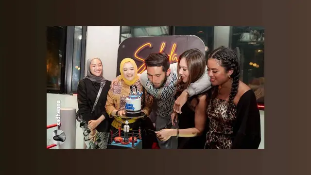 7 Potret Ulang Tahun Sabda Ahessa, Wulan Guritno Ketemu Calon Mertua