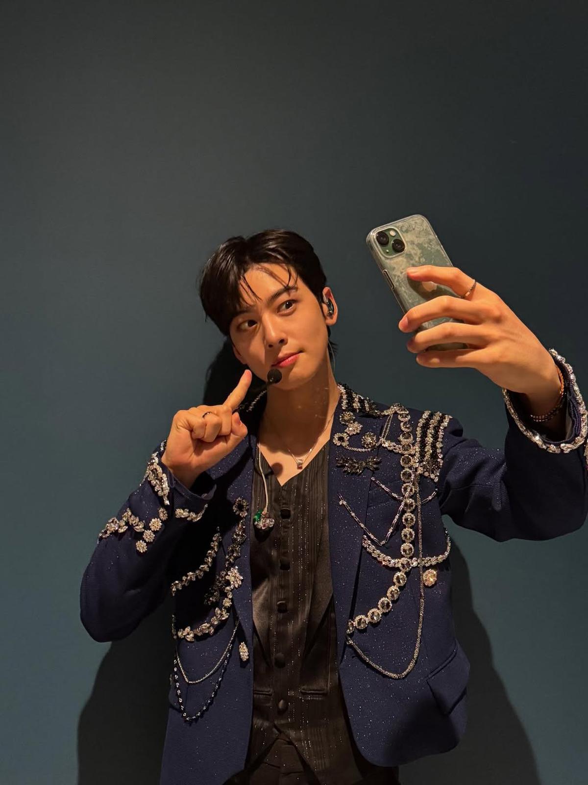 Pesan Haru Cha Eun Woo pada Fans Sebelum Berangkat Wamil: Jangan Lupakan Aku Ya