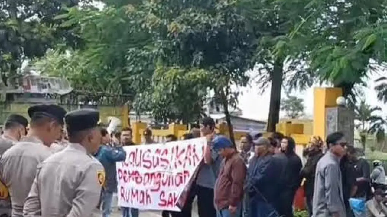 Warga demo lahan buat rumah sakit jadi proyek koperasi merah putih
