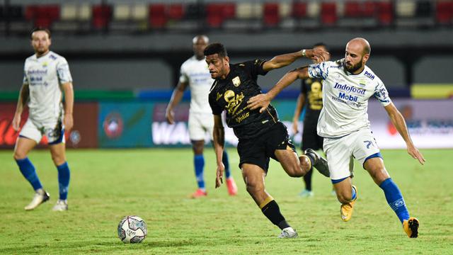 Foto: Ditahan Imbang Persebaya, Persib Bandung Terancam Gagal Juara BRI Liga 1 Musim Ini