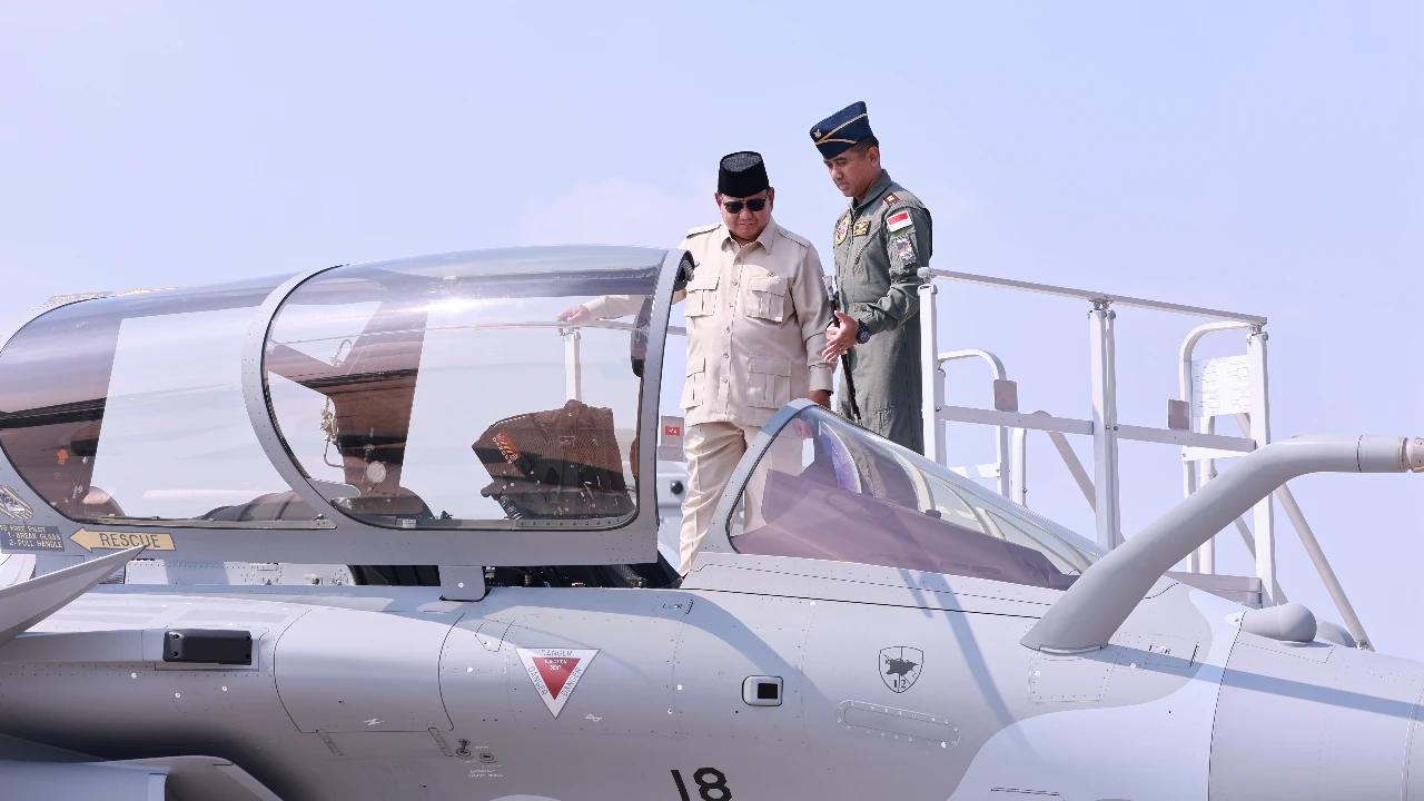6 Pesawat Rafale Tiba di Indonesia, Prabowo: Pertahanan Kunci Stabilitas Negara