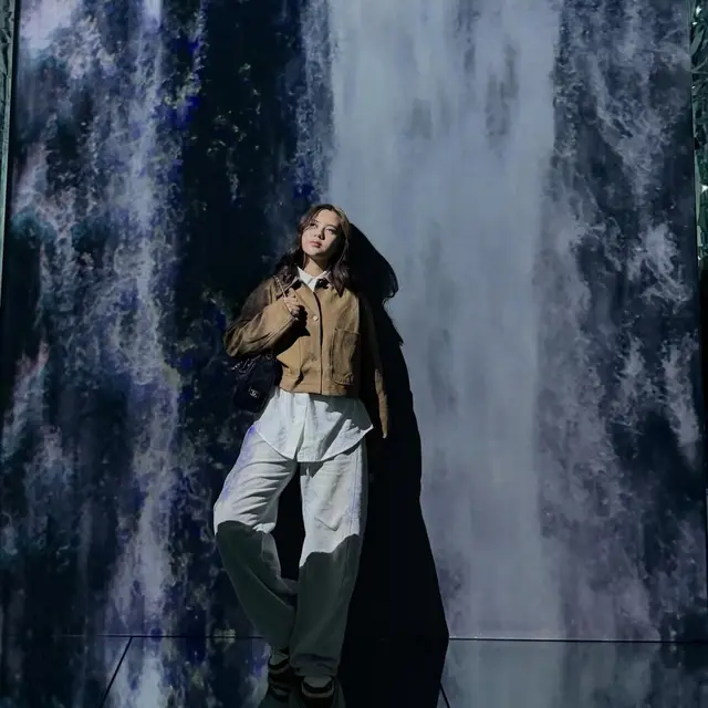 Jadi Eonnie, Gaya Ziva Magnolya Kenakan Hanbok Saat Liburan di Korea