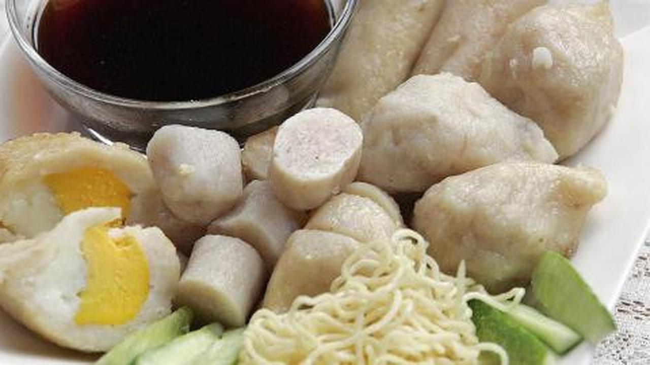 Dinobatkan Menjadi Salah Satu Makanan Terenak, Ini Sejarah Pempek Beserta Cara Sederhana Membuatnya