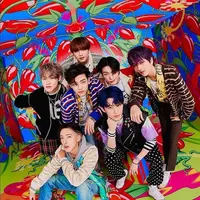 Penampilan NCT Dream saat joget lagu Campursari Mendung Tanpo Udan curi perhatian. (Instagram/nct_dream).