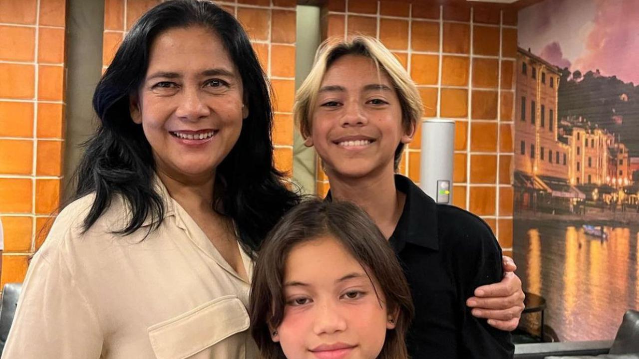 Momen Hangat Anak Selebriti dan Kakek-Nenek Mereka yang Menginspirasi