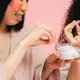 Rutinitas skincare tidak harus terdiri dari banyak produk. Langkah sederhana dengan produk yang tepat sudah cukup membantu menjaga kesehatan kulit sehari-hari. (Foto/Dok: Pexels)