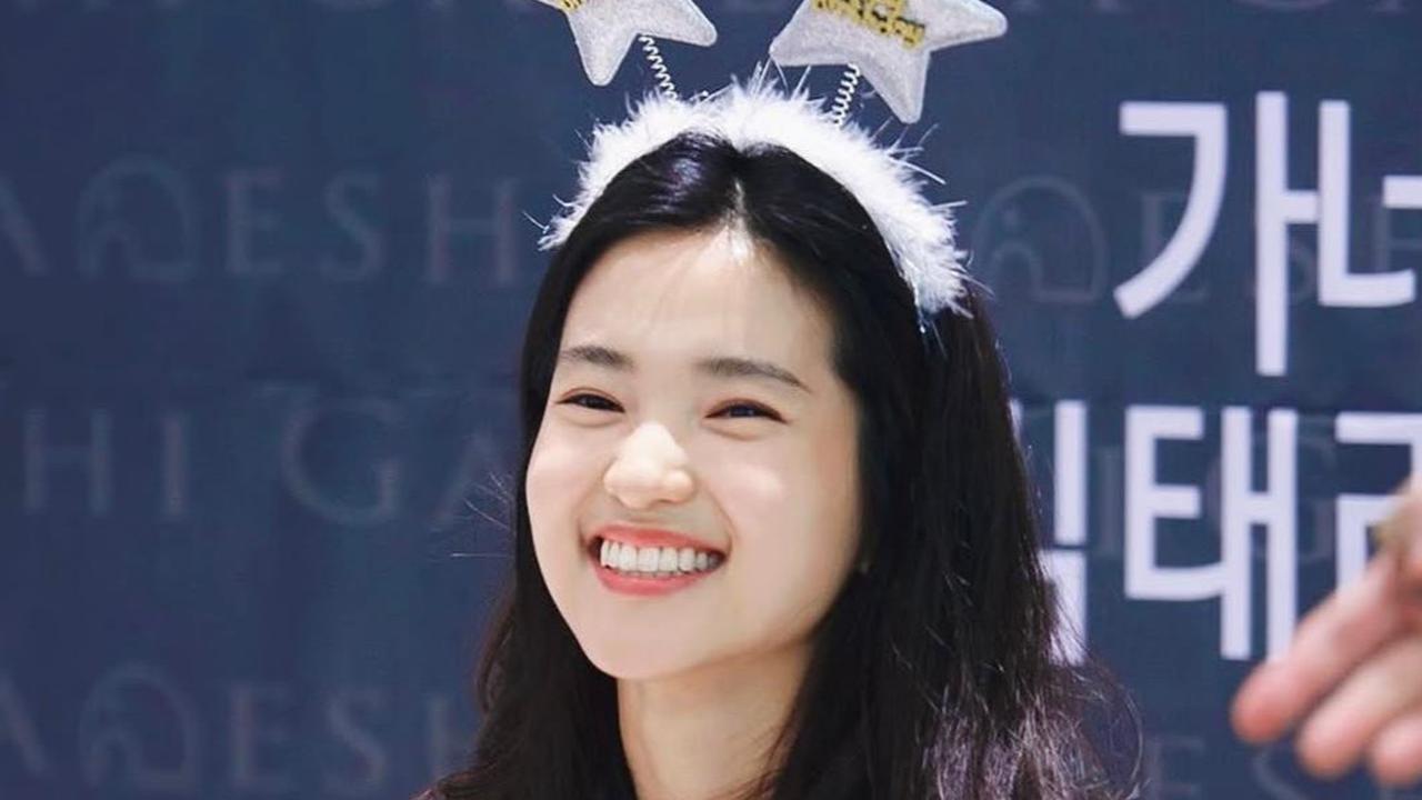 8 Potret Transformasi Kim Tae Ri dari Masa ke Masa, Punya Pesona Kecantikan Sejak Lahir Tak Pernah Pudar