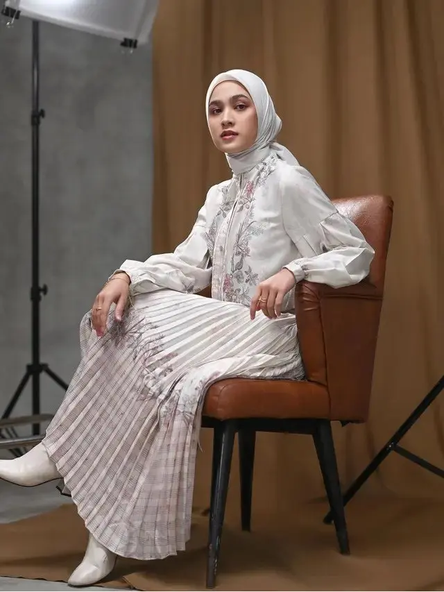 Inspirasi baju lebaran 2025 ala Syifa Hadju (credit: instagram/cutsyifaa)