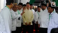Wakil presiden terpilih 2024 Gibran Rakabuming Raka menghadiri acara Halal Bihalal Pengurus Besar Nahdlatul Ulama (PBNU) di Kantor PBNU Jalan Kramat Raya, Jakarta Pusat, Minggu (28/4/2024). (merdeka.com/Arie Basuki)