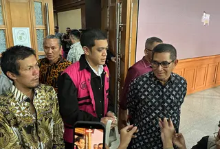 Muhammad Kerry Adrianto Riza usai menjalani persidangan di Pengadilan Tipikor Jakarta Pusat. (Liputan6.com/Nanda Perdana Putra)