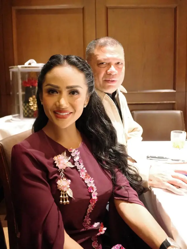 Kompak Nuansa Modest, Gaya Aurel Hermansyah Hingga Ashanty Hadiri Perayaan  Ultah Kris Dayanti ke-51 Tahun