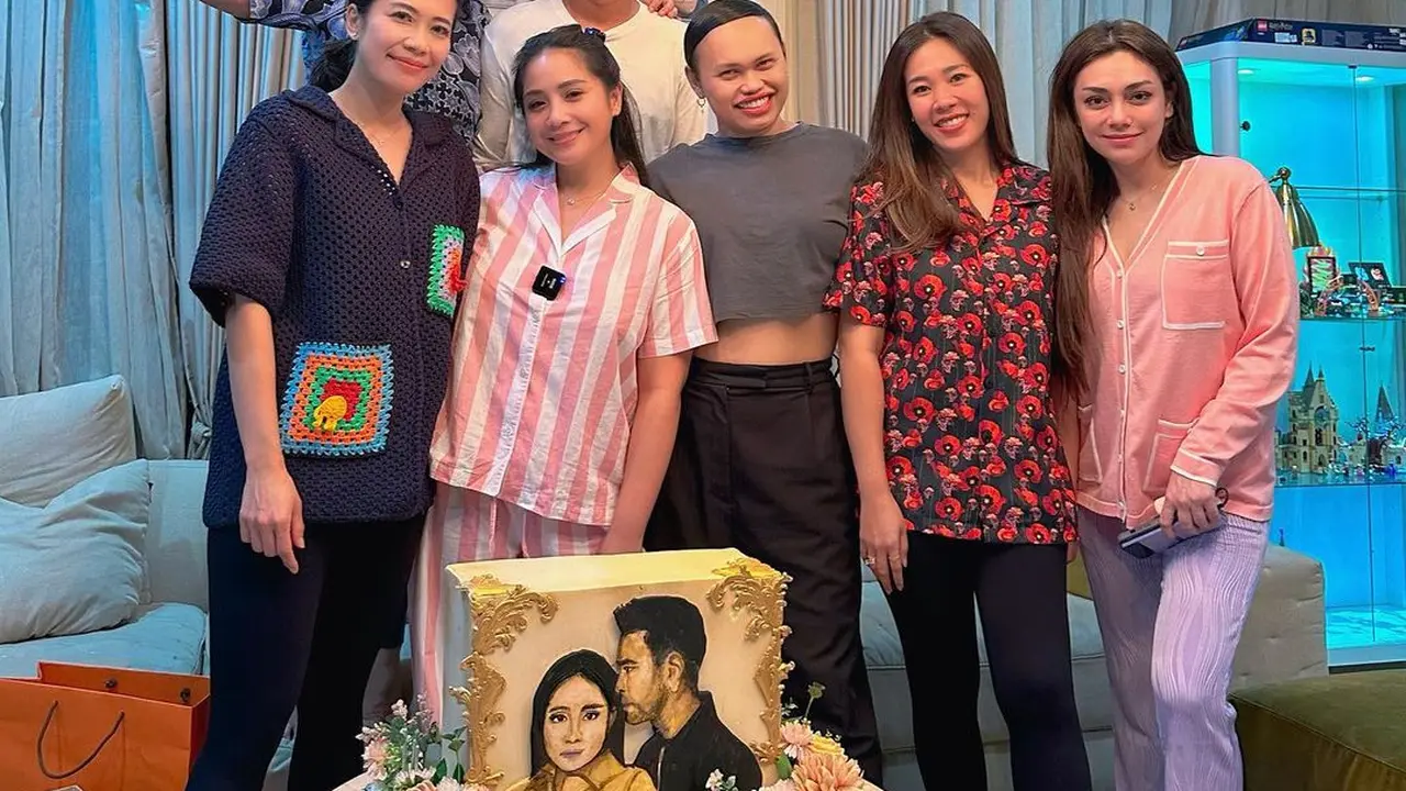 Kejutan ultah Raffi Ahmad ke 36 dan Gigi ke 35 (Foto: Instagram wanda_haraa)