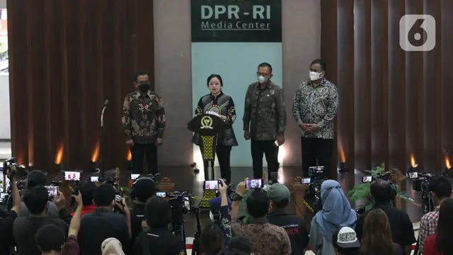 DPR Terima Surat Presiden Pencalonan Panglima TNI
