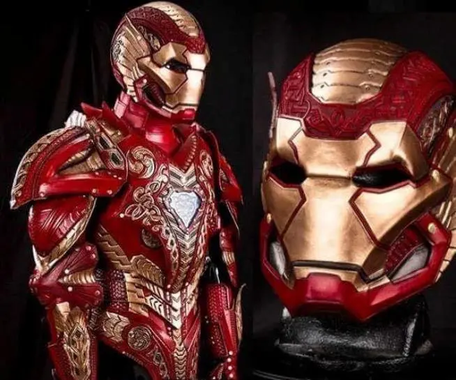 Robert Downey Jr. membagikan foto berisi kostum Iron Man yang disinyalir bakal muncul dalam Avengers: Infinity War. (Facebook)