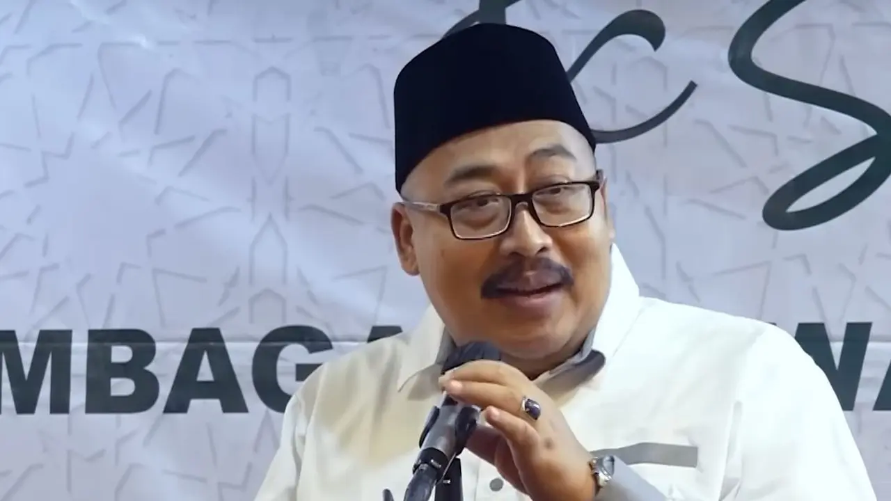 Ketua PBNU Bidang Keagamaan, KH. Ahmad Fahrur Rozi mengatakan, pihaknya memaklumi berbagai perkembangan global terkini mendorong tingginya harga minyak dunia. (Doc. Istimewa)