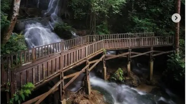 Air Terjun Mata Buntu di Kabupaten Luwu Timur, Sulaswesi Selatan