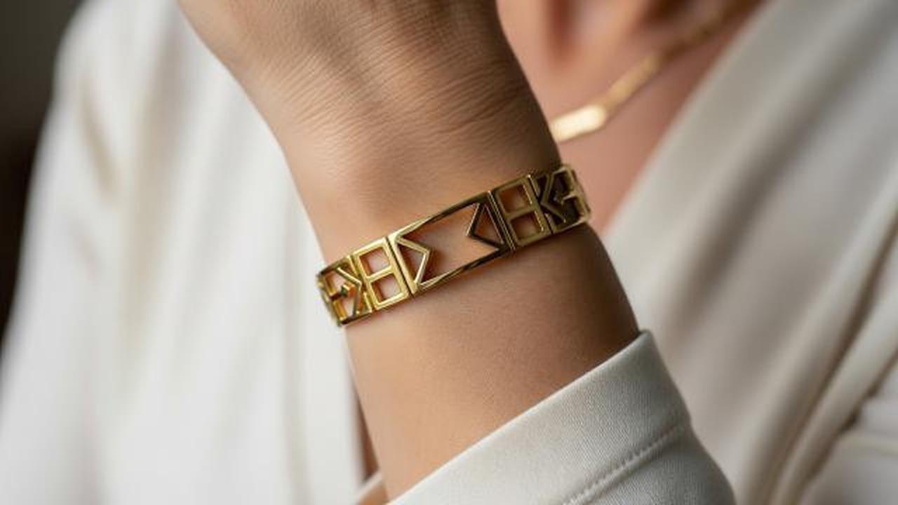 7 Model Gelang Emas untuk Emak-emak Elegan, Pilihan Perhiasan yang Tak Lekang oleh Waktu