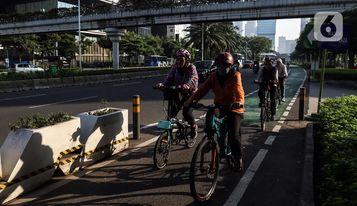Setiap 1 Juni, segenap komponen bangsa dan masyarakat Indonesia juga berkomitmen untuk memperingati Hari Lahir Pancasila. Hal ini dilakukan sebagai bagian dari pengarusutamaan Pancasila sebagai panduan dalam seluruh bidang kehidupan bermasyarakat, berbangsa, dan bernegara. (Liputan6.com/Johan Tallo)