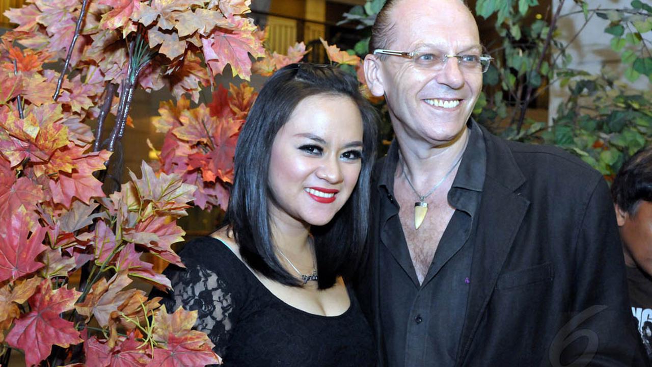 Dicerai Daus Mini, Yunita Digaet Bule