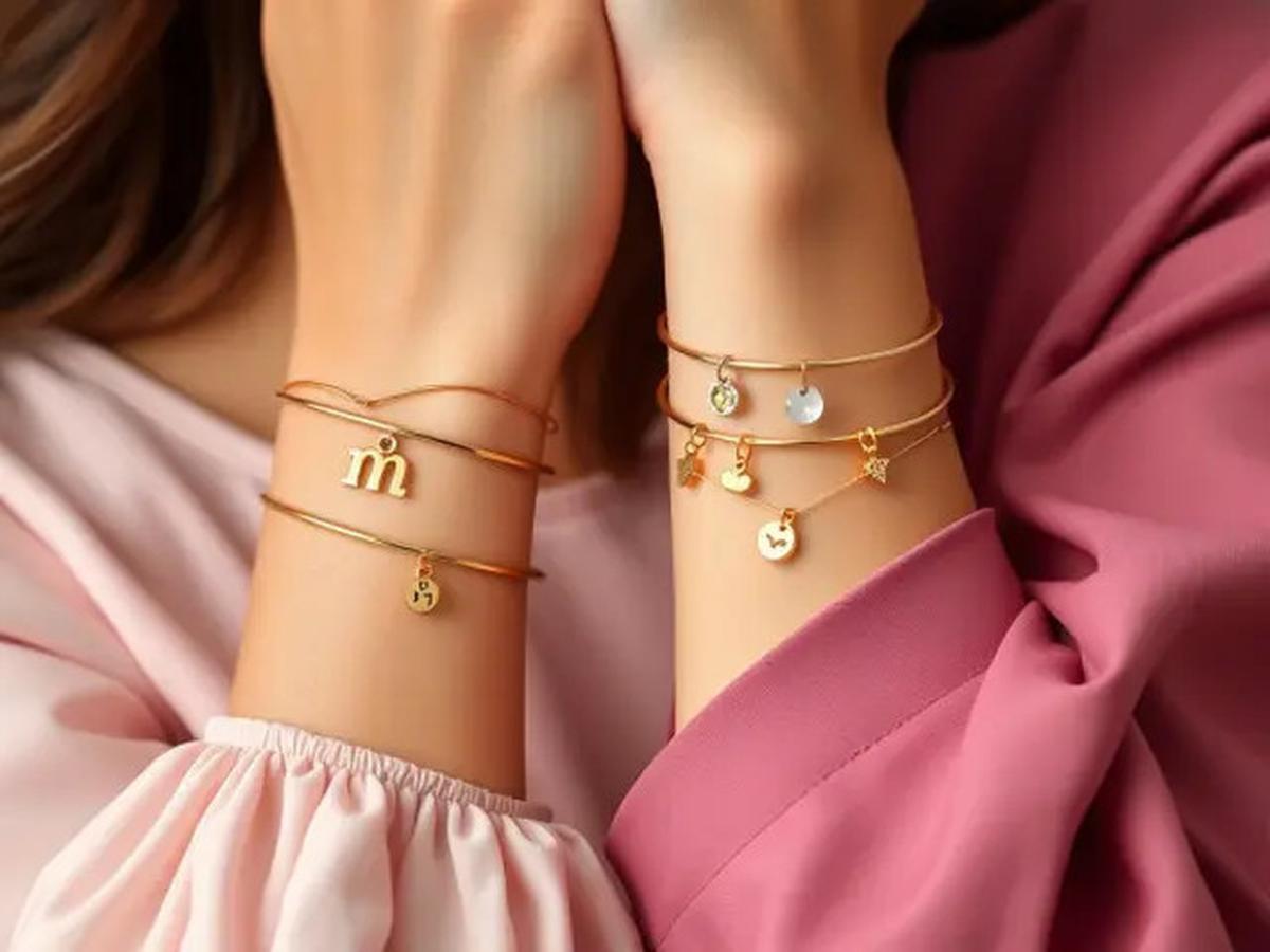 Tips Memilih Gelang Emas Charm Bracelet 24 Karat agar Tampil Stylish