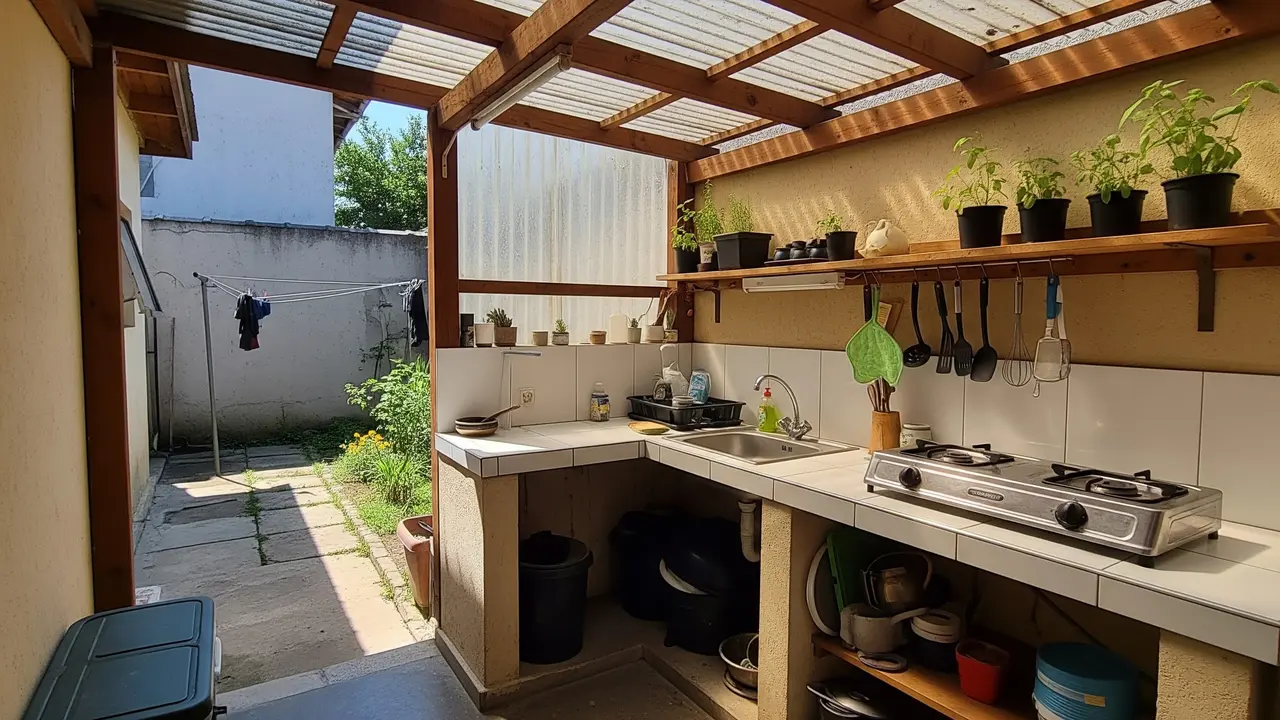 Model Atap Dapur Kecil di Belakang Rumah Subsidi/Gemini AI