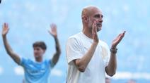 Pep Guardiola resmi berpisah dengan Manchester City setelah sepuluh tahun di Etihad Stadium. (AP Photo/Alastair Grant)