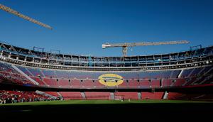Tampilan umum Stadion Camp Nou di Barcelona, Spanyol, pada Jumat, 7 November 2025, menjelang sesi latihan pertama tim di stadion setelah renovasi. (AP Photo/Joan Monfort)