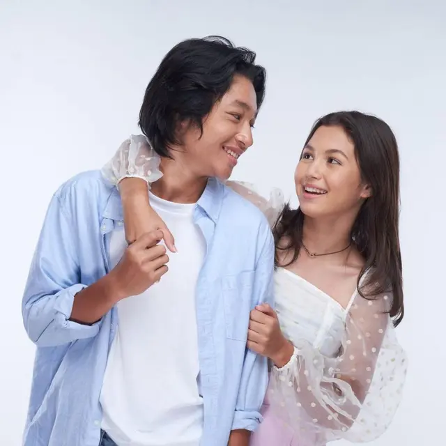 Keisha Alvaro dan Saskia Chadwick