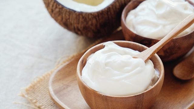 Cara Mencerahkan Wajah Kusam dengan yoghurt