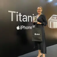 Rianti Cartwright di Midnight Launch (Instagram/riantic)