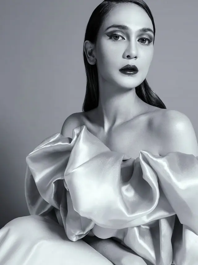 Luna Maya. (Foto: Instagram @lunamaya)
