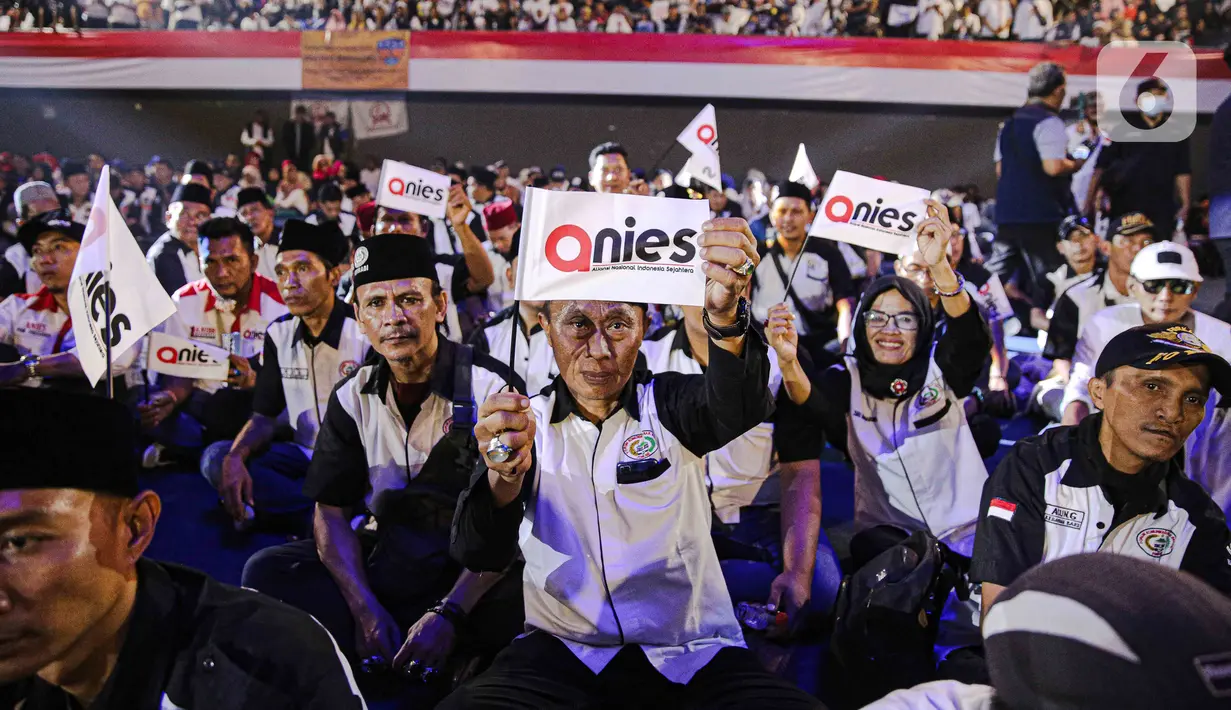 Dalam pidatonya, Anies Baswedan menceritakan perjalanannya menemui masyarakat atau yang ia sebut sebagai tirakat selama bulan Ramadhan lalu. Menurut Anies, ia sengaja berkeliling untuk mendengar aspirasi masyarakat di daerah. (Liputan6.com/Faizal Fanani)