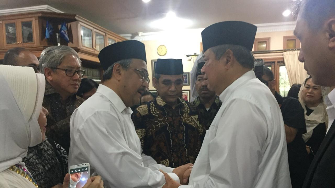 Calon duta besar (ambasador-designate) Malaysia untuk Indonesia, Zainal Abidin Bakar bertemu Presiden ke-6 RI, Susilo Bambang Yudhoyono di Cikeas, Minggu 2 Juni 2019 (Kedutaan Besar Malaysia, Jakarta)
