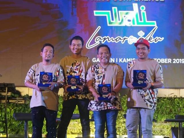 Lirik Lagu Doaku Untukmu Sayang Wali Ragam Bola Com Ku jaga hati ini untukmu kasih. lirik lagu doaku untukmu sayang wali