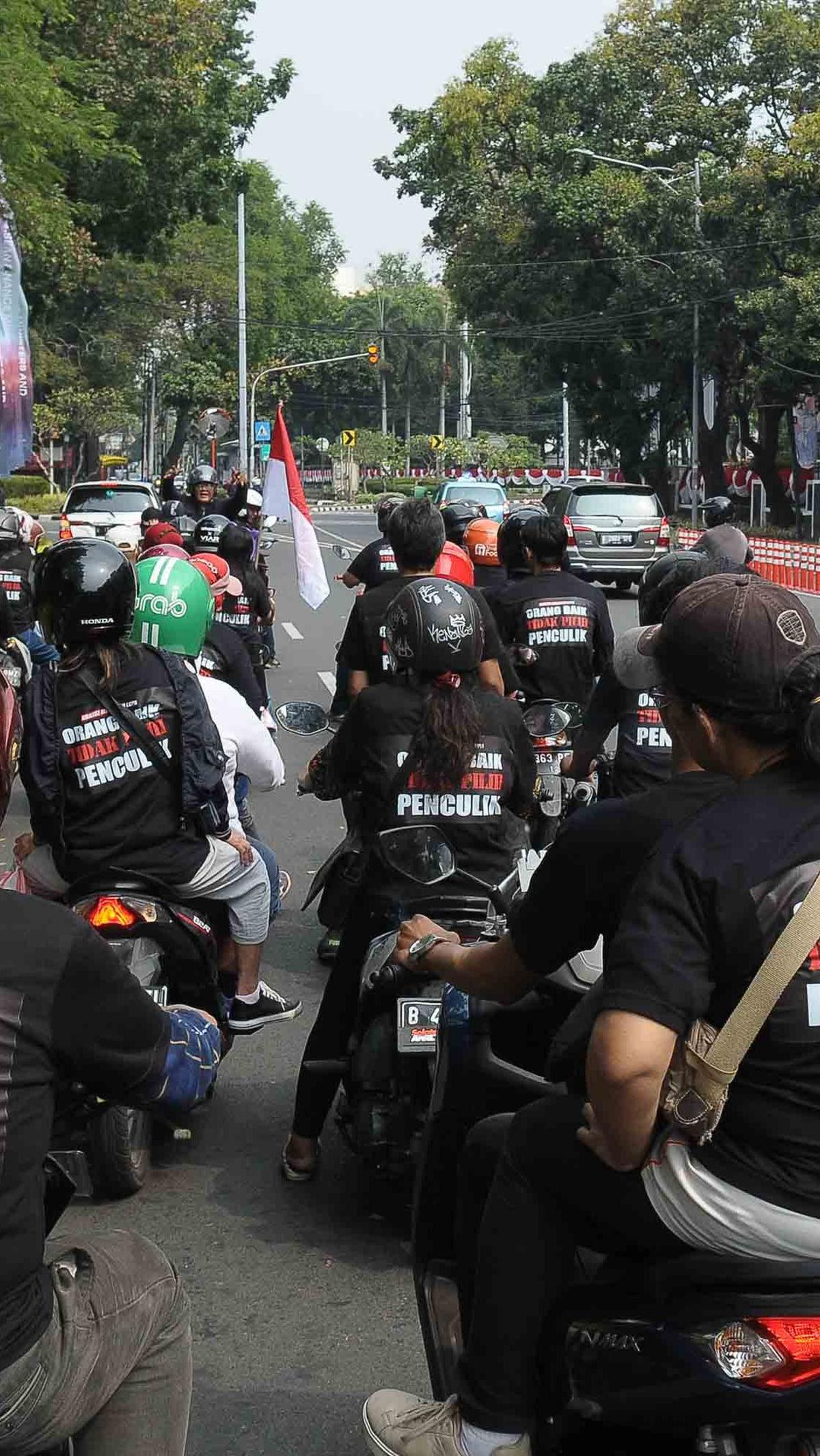 Aktivis lintas generasi hadir pada peringatan 60 tahun penyair Wiji Thukul bertajuk "Selamat Ulang Tahun Wiji Thukul, Kau di Mana?" di Galeri Nasional, Jakarta, Sabtu (26/8/2023).