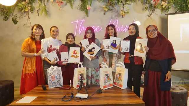 Peluncuran buku Antologi MomaKECE