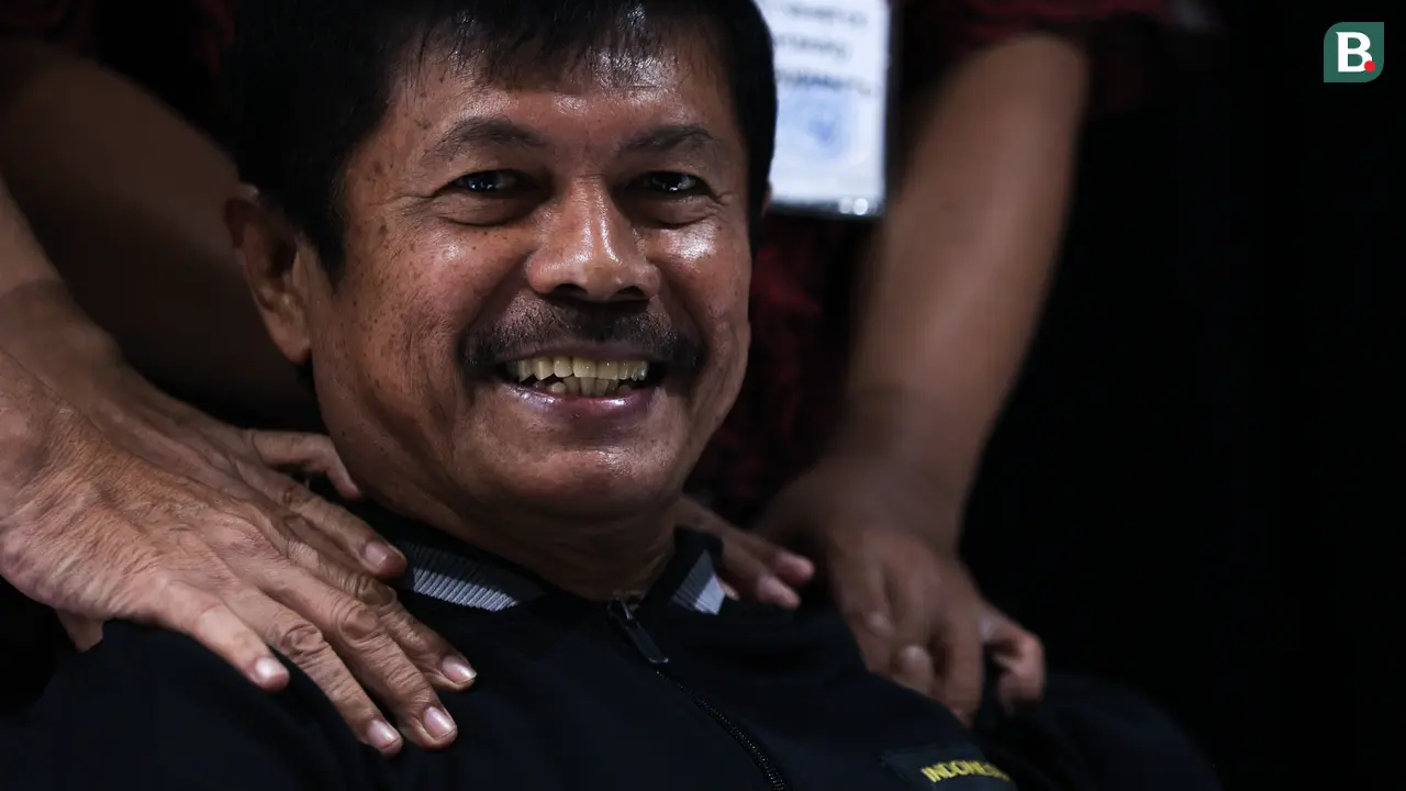 Foto: Hampir 24 Jam Fokus Mikirin Timnas Indonesia U-17, Indra Sjafri Dapat Pijatan usai Berikan Keterangan Terbaru untuk Wartawan