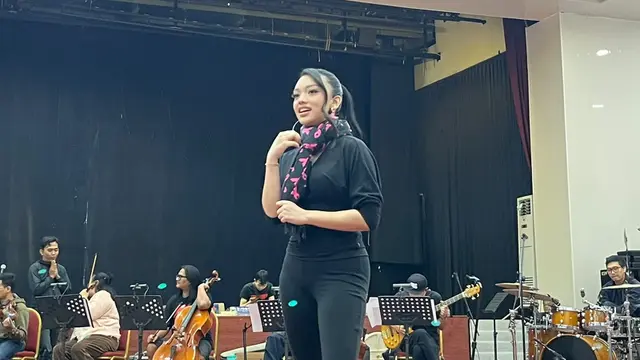 Naura Ayu dalam syukuran Showcase "Cerita Penuh Cahaya" yang diselenggarakan di kawasan Jakarta Selatan, pada (12/8/2026). (Liputan6.com/Afradhiya N.R)
