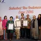 Museum Rekor Indonesia (MURI) memberikan rekor bagi Sahabat Ibu Indonesia. Foto: Fenny Sasmitha