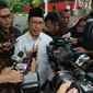 Menteri Agama Lukman Hakim Saifuddin memberikan keterangan sebelum menjalani pemeriksaan di Gedung KPK, Jakarta, Rabu (8/5/2019). Lukman diperiksa sebagai saksi kasus dugaan suap seleksi jabatan di lingkungan Kementerian Agama tahun 2018-2019 dengan tersangka Romahurmuziy. (merdeka.com/Dwi Narwoko)