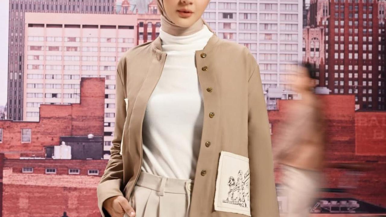 Dari Street Style ke Look Formal, Ini Inspirasi Hijab Paula Verhoeven yang Memikat