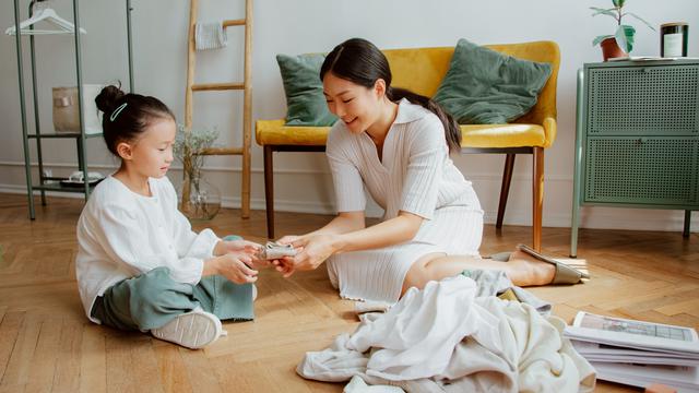 Ilustrasi ibu dan anak