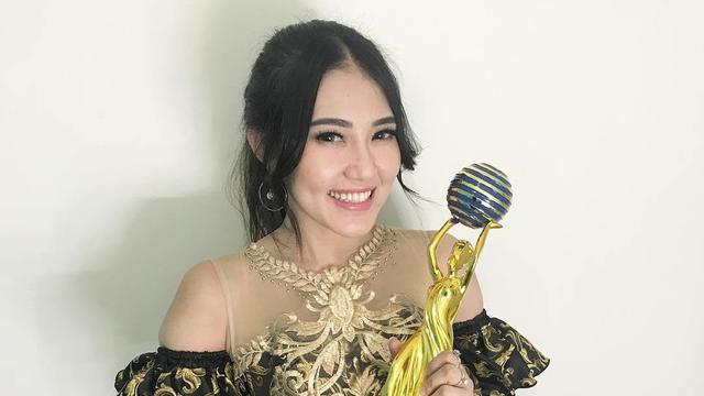 Via Vallen Pernah Dibayar Rp 20 Ribu Semalaman Showbiz Liputan6 Com