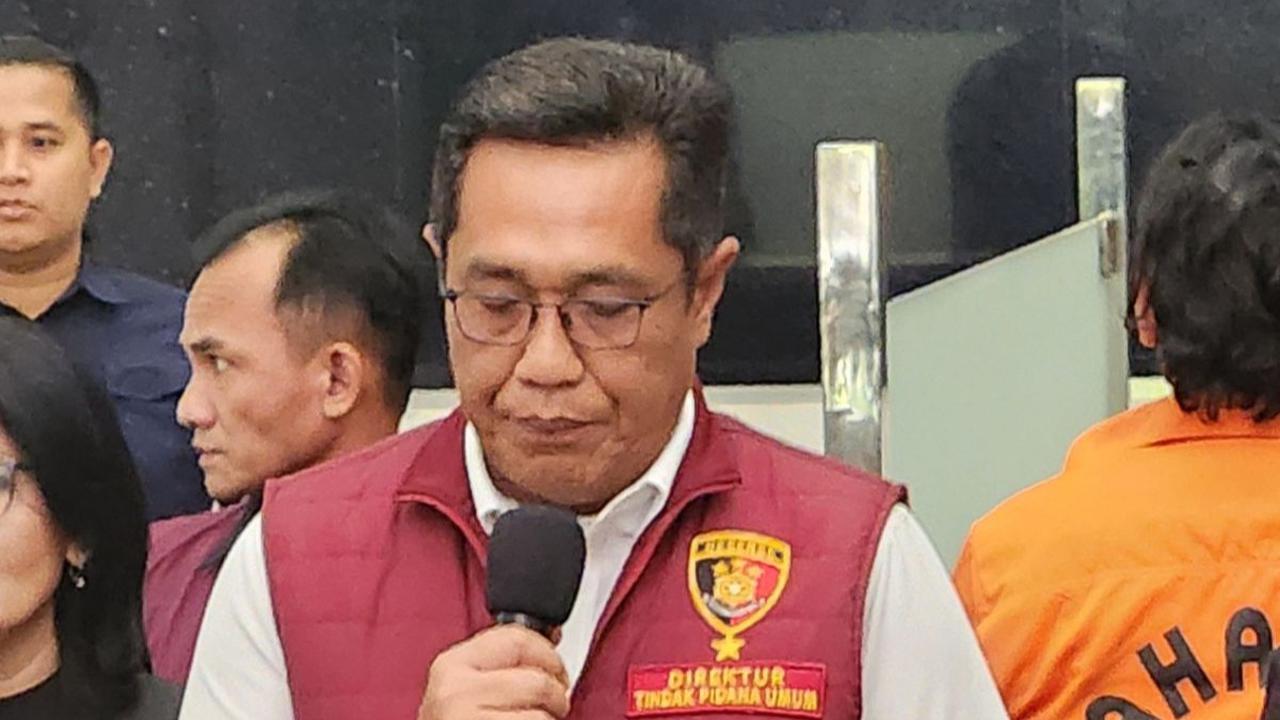 Berdasarkan hasil verifikasi data base senjata api di Baintelkam Polri, satu senjata di antaranya terdaftar milik Dito. Sementara dua lainnya tidak terdaftar.<br>