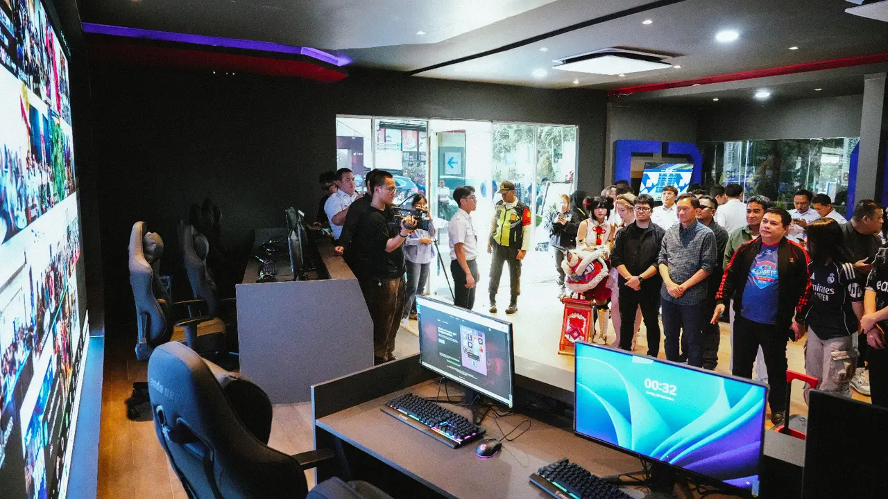 Stasiun Gambir Kini Punya E-Sport Center Pertama KAI untuk Generasi Muda