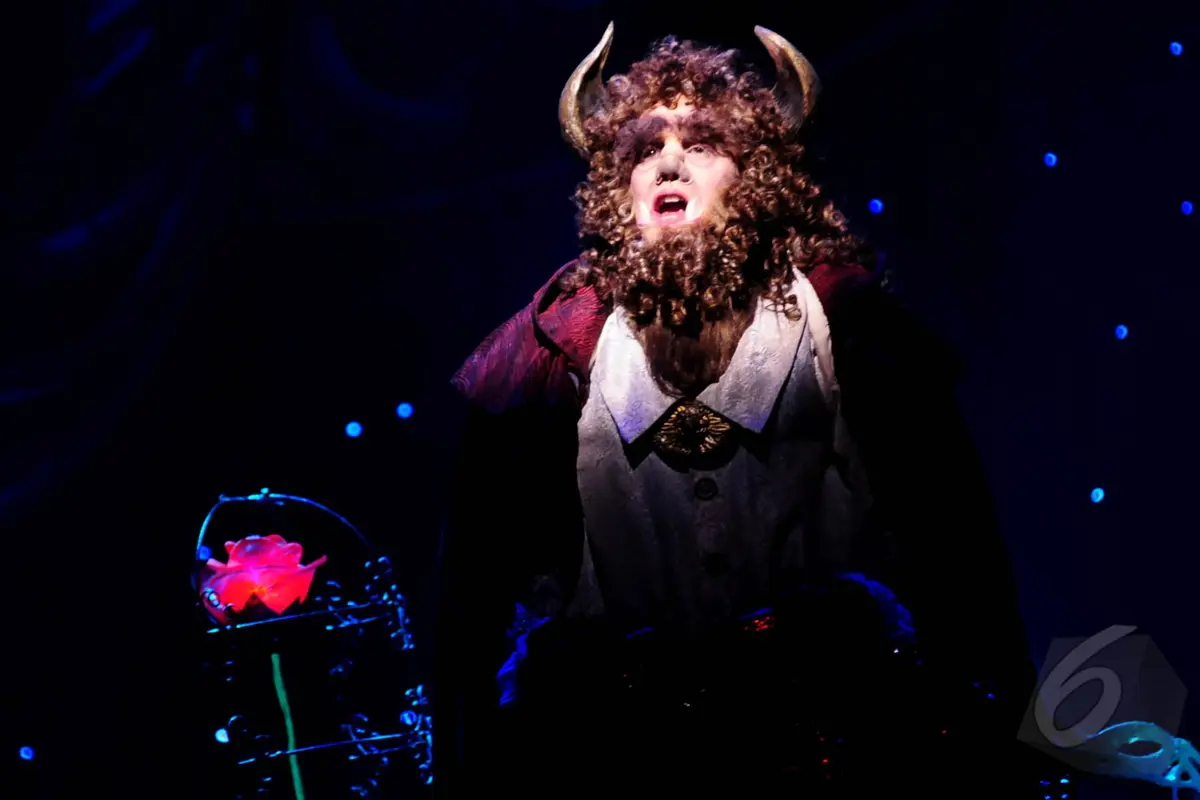 Beauty and The Beast Hibur Fans di Jakarta