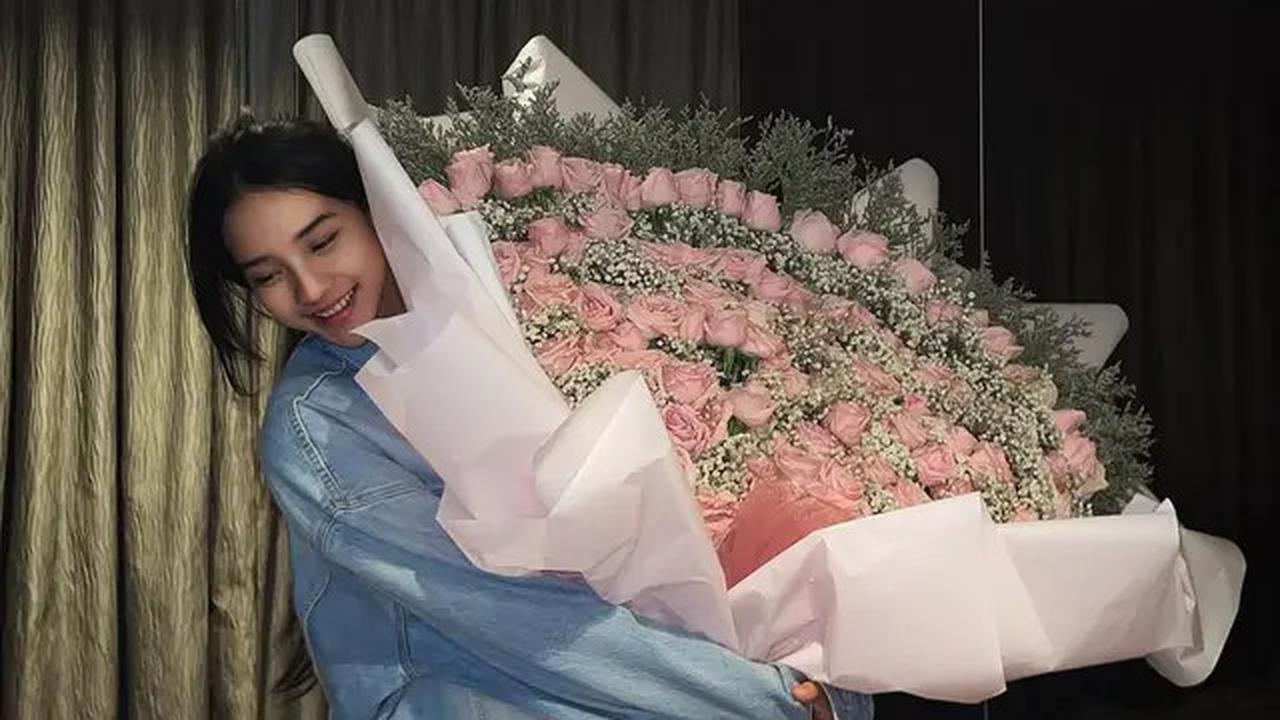 6 Potret Anya Geraldine dan Tora Widjaja Diduga Pacar Baru, Liburan Bareng ke Jepang